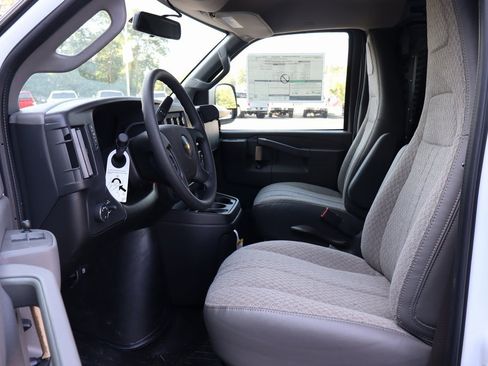 New 2025 Chevrolet Express 2500 Work Van w/ Driver Convenience Package image 7
