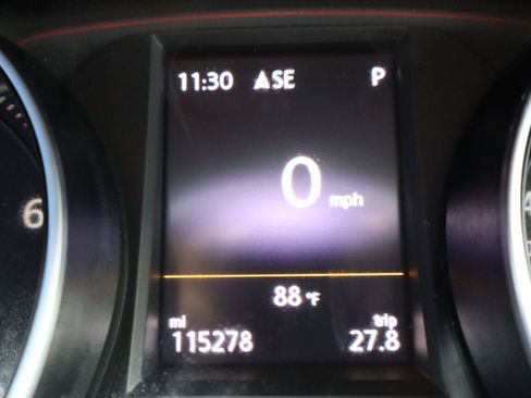 Used 2016 Volkswagen GTI SE FWD image 23