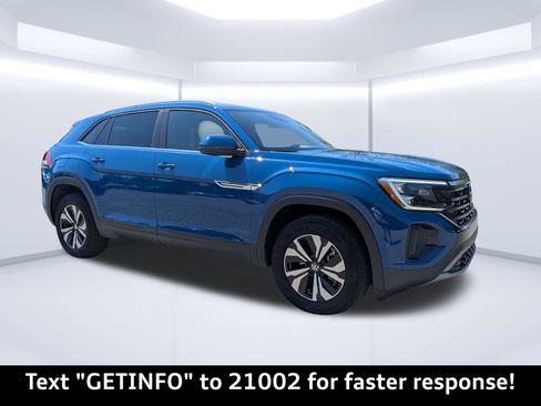 Used 2025 Volkswagen Atlas Cross Sport SE FWD image 1