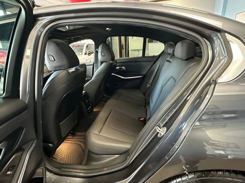 Used 2020 BMW 330i Sedan w/ Convenience Package image 31