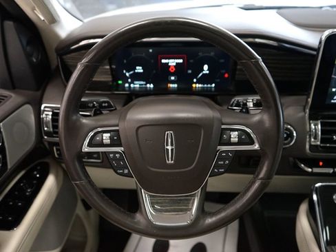 Used 2020 Lincoln Navigator Black Label w/ Cargo Convenience Package image 35