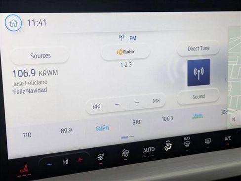 New 2024 Ford Escape SE w/ PHEV Premium Package image 12