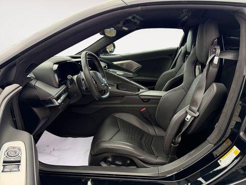 Used 2021 Chevrolet Corvette Stingray Premium Cpe w/ Z51 Performance Package image 11