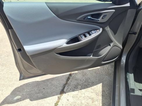 Used 2024 Chevrolet Malibu LS FWD image 9
