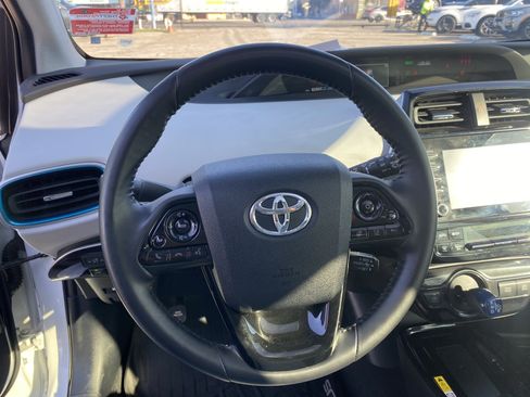 Used 2021 Toyota Prius XLE w/ Advanced Technology Package FWD image 23