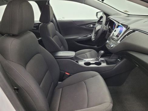 Used 2020 Chevrolet Malibu LT image 21