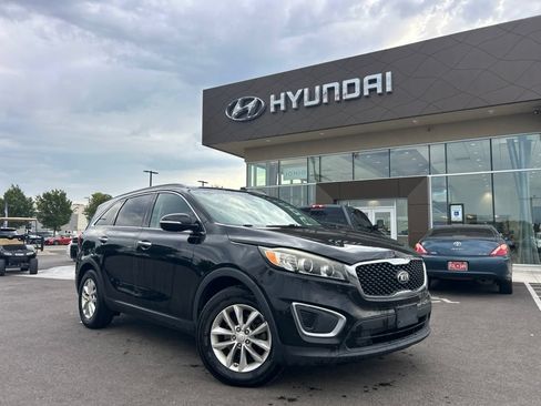 Used 2016 Kia Sorento LX FWD image 4