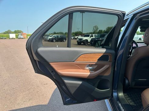 Used 2024 Mercedes-Benz GLE 450 4MATIC image 22