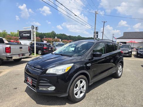 Used 2016 Ford Escape SE w/ SE Leather Comfort Package AWD/4WD image 1