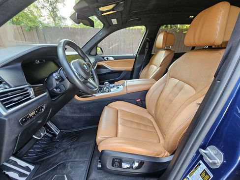 Used 2019 BMW X7 xDrive50i w/ M Sport Package image 4