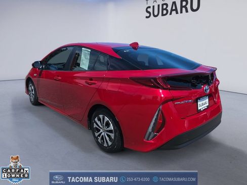 Used 2022 Toyota Prius Prime LE FWD image 3