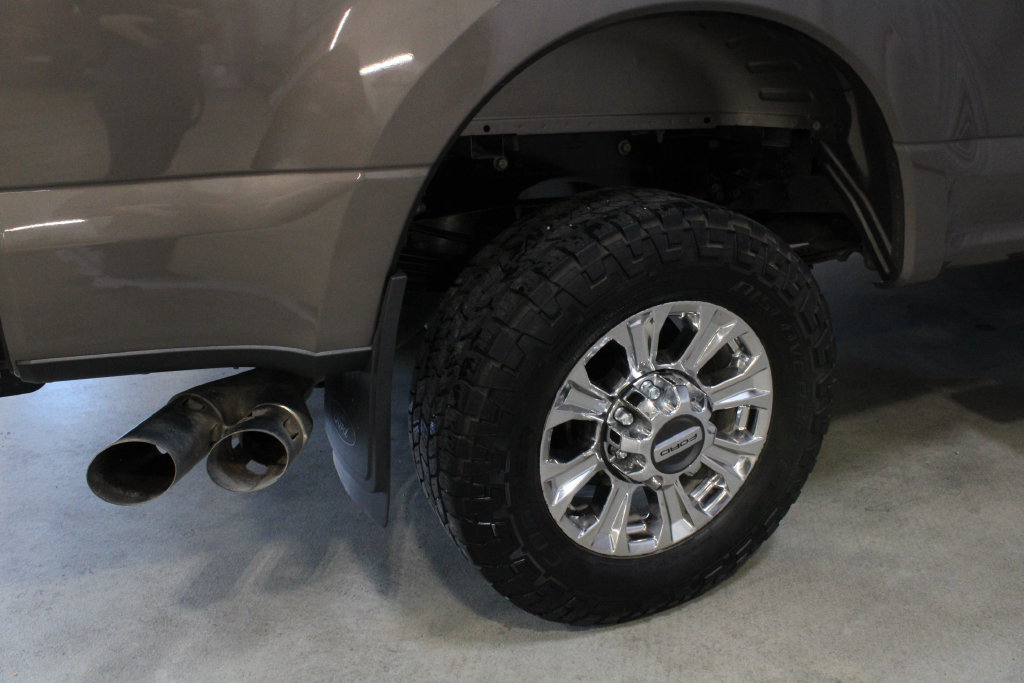 Used 2019 Ford F350 XLT w/ XLT Premium Package AWD/4WD image 25