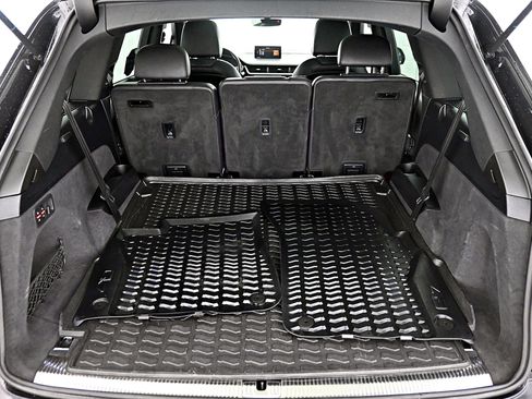 Used 2018 Audi Q7 3.0T Premium Plus w/ Premium Plus Package image 37