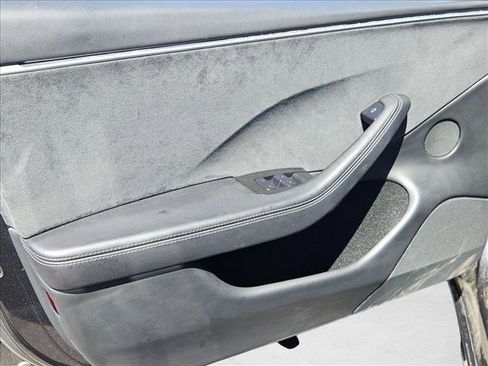 Used 2024 Tesla Model 3 Performance AWD/4WD image 9