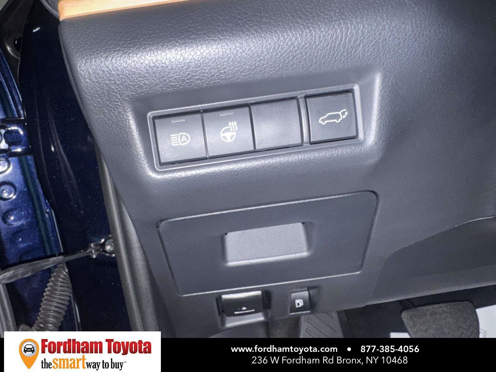 Used 2024 Toyota Grand Highlander AWD image 21