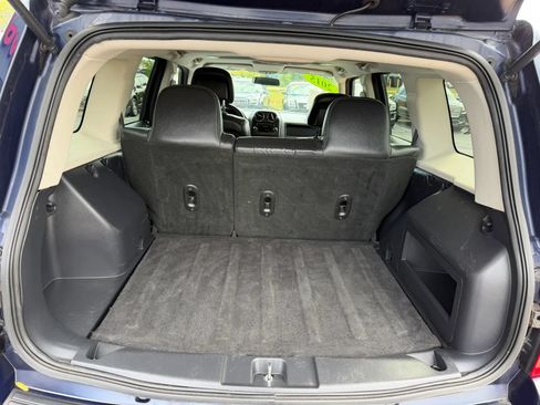 Used 2015 Jeep Patriot High Altitude AWD/4WD image 23