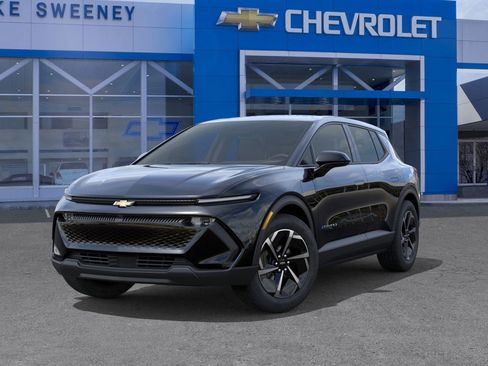 New 2026 Chevrolet Equinox EV LT image 6