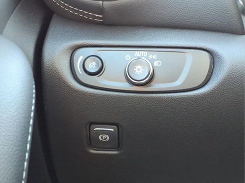 New 2026 Chevrolet Blazer LT w/ Midnight/Sport Edition image 14