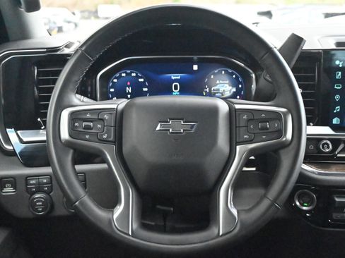 Used 2023 Chevrolet Silverado 1500 LT Trail Boss w/ Protection Package image 17