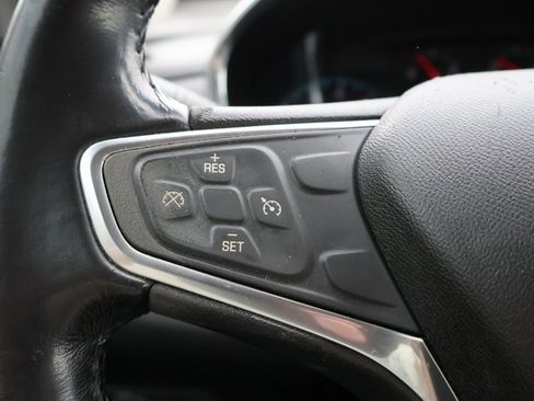 Used 2018 Chevrolet Equinox LT image 27