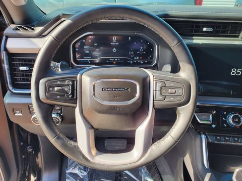 Used 2024 GMC Sierra 1500 Denali w/ Technology Package AWD/4WD image 21