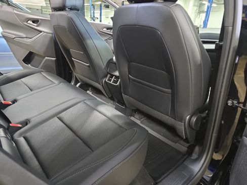 New 2027 Chevrolet Equinox LT w/ Convenience Package II AWD/4WD image 12
