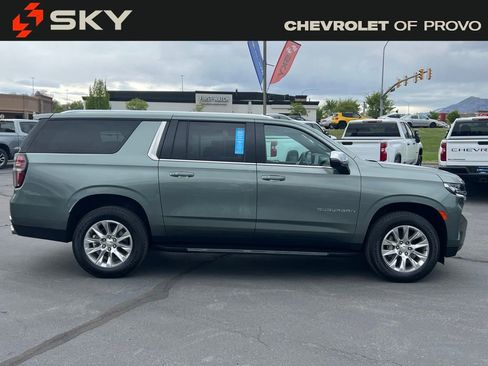 Certified 2023 Chevrolet Suburban Premier image 5