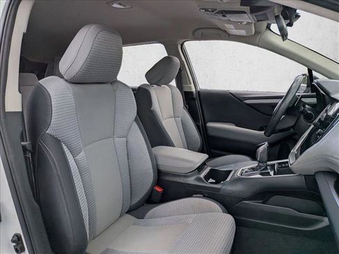 Used 2024 Subaru Outback Premium AWD/4WD image 19