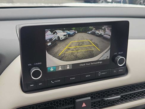 Certified 2023 Honda HR-V LX image 17