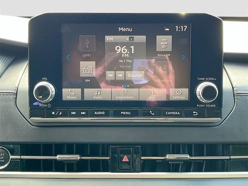 Used 2024 Mitsubishi Outlander ES image 13