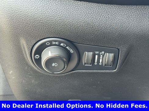 Used 2024 Jeep Compass Trailhawk AWD/4WD image 21
