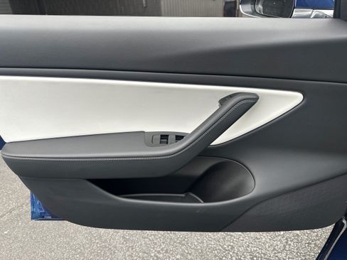 Used 2019 Tesla Model 3 AWD/4WD image 19