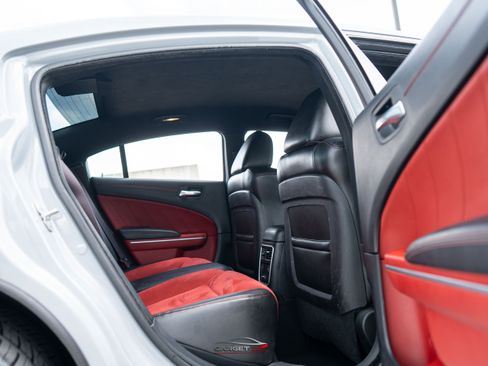 Used 2022 Dodge Charger Scat Pack RWD image 19