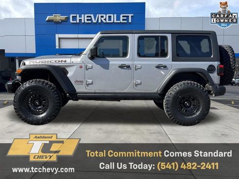 Used 2018 Jeep Wrangler Unlimited Rubicon w/ Steel Bumper Group image 2