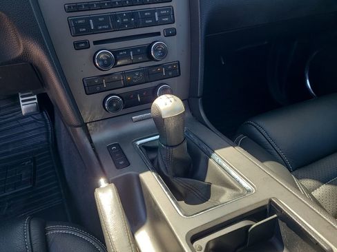 Used 2010 Ford Mustang GT image 24