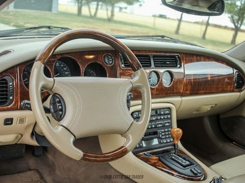 Used 1999 Jaguar XK8 Convertible RWD image 18