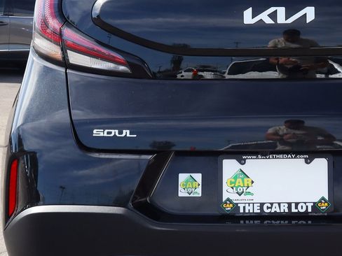 Used 2024 Kia Soul LX w/ Option Group 015 image 19