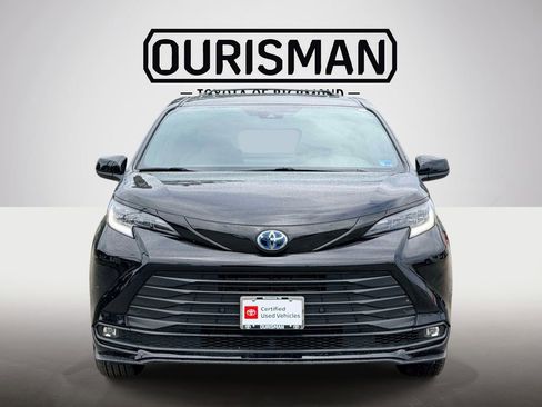Certified 2025 Toyota Sienna XLE Woodland Edition AWD/4WD image 25