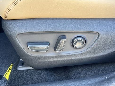 New 2025 Toyota RAV4 Limited image 21
