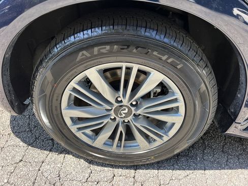 Used 2024 INFINITI QX80 Luxe image 15