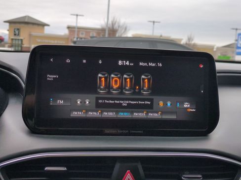 Used 2022 Hyundai Santa Fe Limited image 25