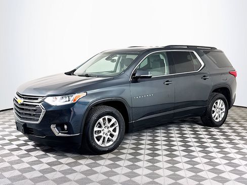 Used 2020 Chevrolet Traverse LT w/ LPO, Cargo Package AWD/4WD image 4