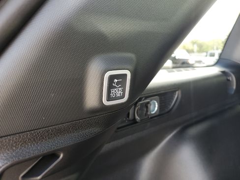 New 2025 Jeep Grand Cherokee Limited w/ Black Appearance Package image 7