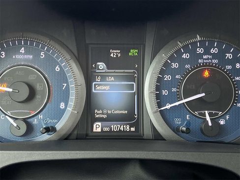 Used 2018 Toyota Sienna XLE image 18