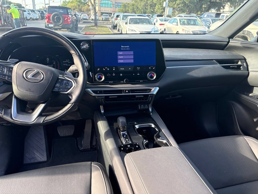 Certified 2025 Lexus RX 350 Premium w/ Accessory Package (Z1) FWD image 18