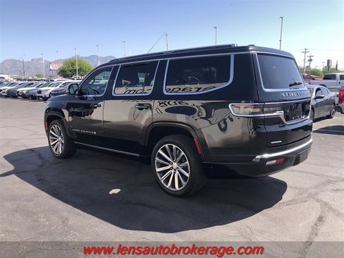Used 2022 Jeep Grand Wagoneer Series I AWD/4WD image 5