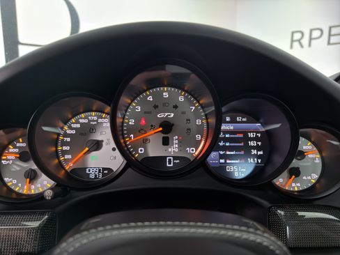 Used 2018 Porsche 911 GT3 RWD image 23
