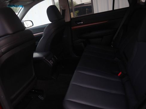 Used 2013 Subaru Outback 2.5i Limited AWD/4WD image 47