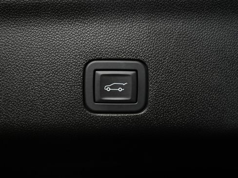 Used 2024 Cadillac Escalade Sport w/ Touring Package image 13