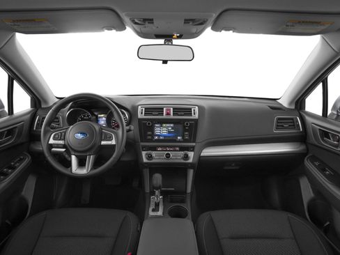 Used 2017 Subaru Outback 2.5i AWD/4WD image 5